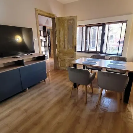 Elegant Loft Library Plovdiv