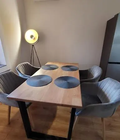Elegant Loft Library Apartment Plovdiv