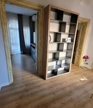 Apartment Elegant Loft Library
